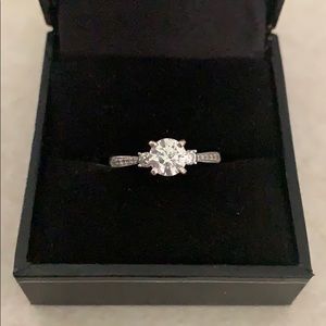 Diamond engagement ring (.91ctw)